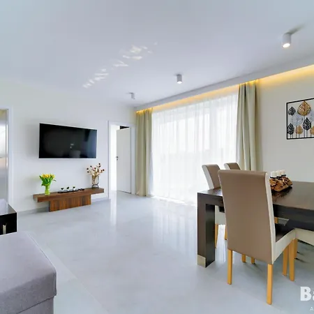 Balticon Westin House Z Basenem Krytym Apartment *